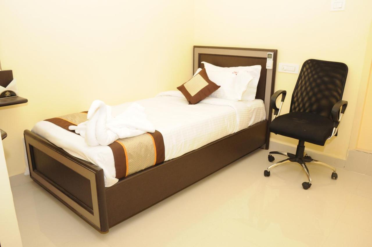 Saibala Transit Hotel Chennai Exterior photo